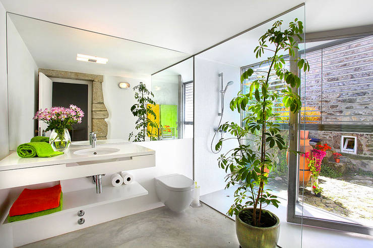  حمام تنفيذ MANUEL CORREIA FERNANDES, ARQUITECTO E ASSOCIADOS