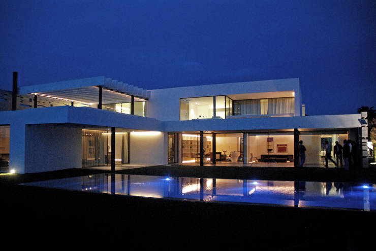 Lifting House by guedes cruz arquitectos | homify