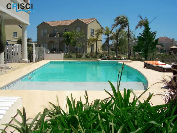 Piletas de hormigón: Piletas de estilo  por Piletas Crisci,Moderno   