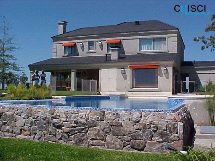 Piletas de hormigón: Piletas de estilo  por Piletas Crisci,Moderno   