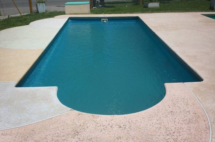 Piletas de hormigón: Piletas de estilo  por Piletas Crisci,Moderno   