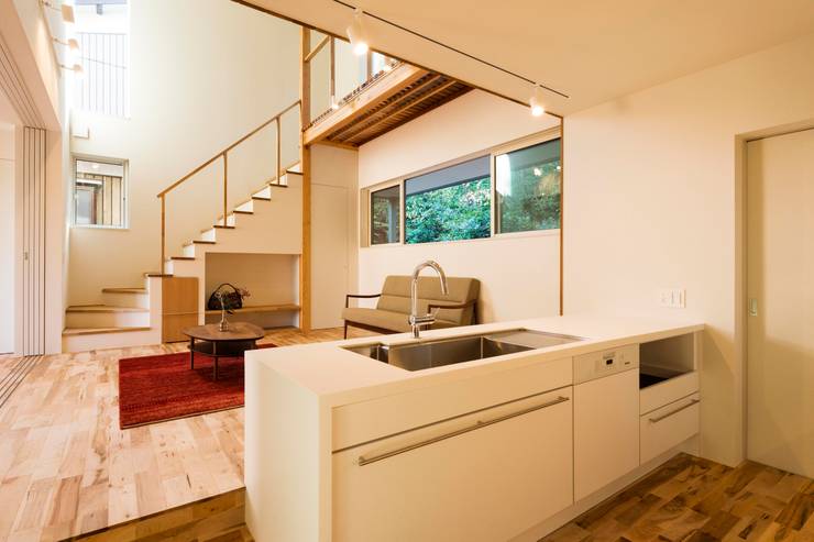 Cocinas de estilo  por エヌ スケッチ