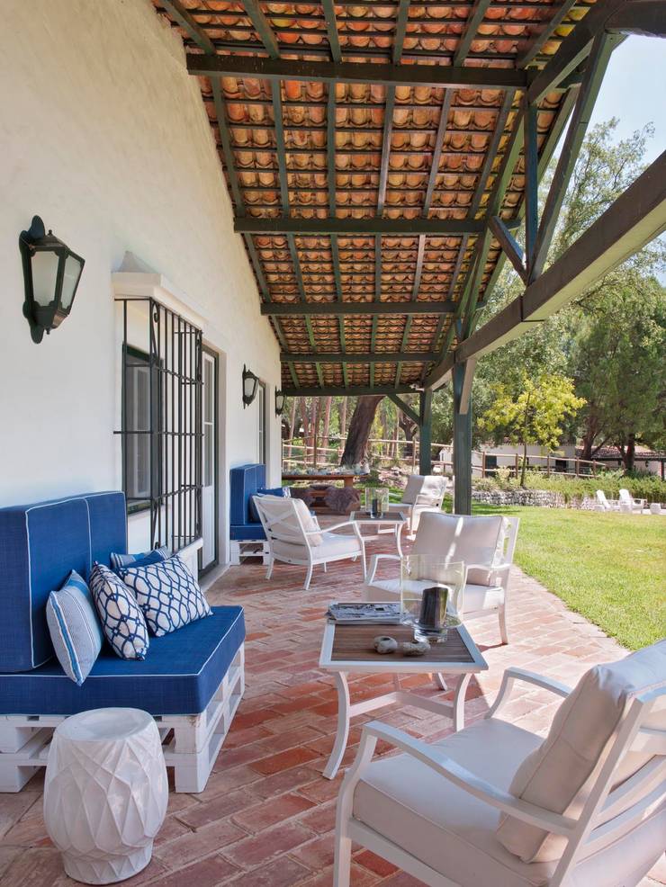 Casas de estilo  por SA&V - SAARANHA&VASCONCELOS