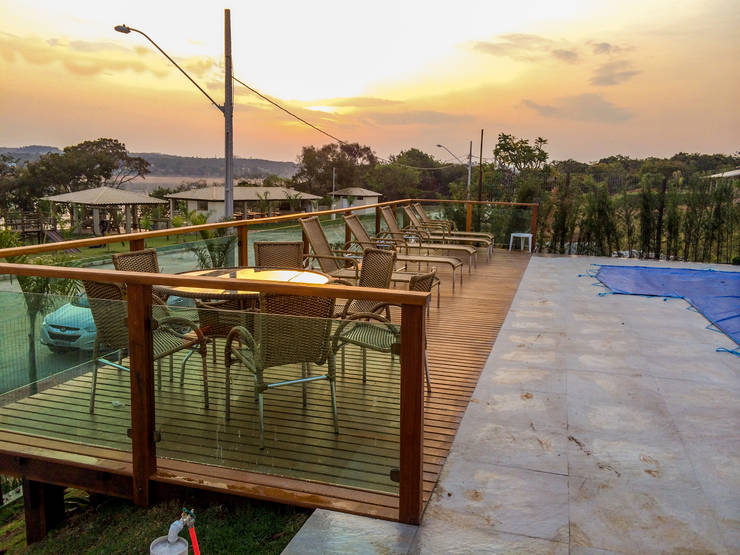  de estilo  por CASA & CAMPO - Casas pré-fabricadas em madeiras