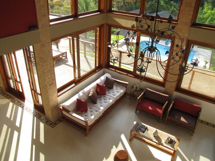 Livings de estilo  por Studio LK Arquitetura e Interiores