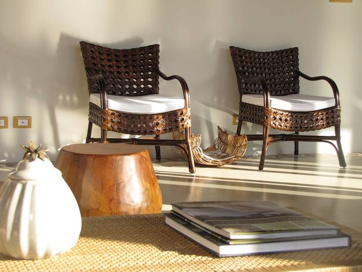 Livings de estilo  por Studio LK Arquitetura e Interiores