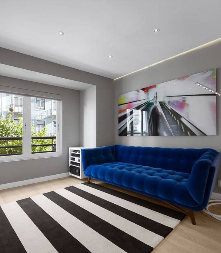  Living room by Ana Maria Timóteo _ arquitecta, Minimalist   