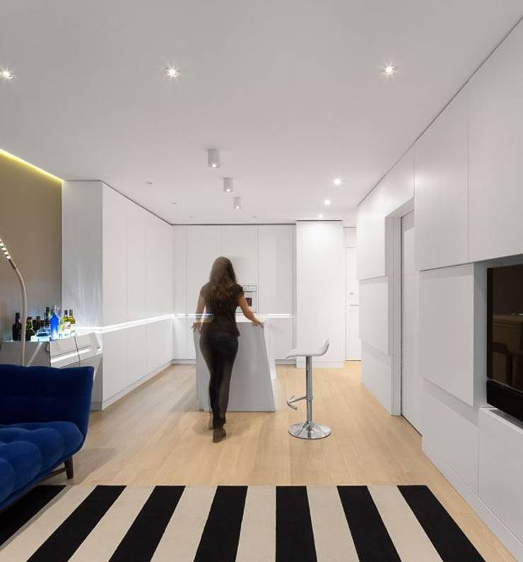  Living room by Ana Maria Timóteo _ arquitecta, Minimalist   