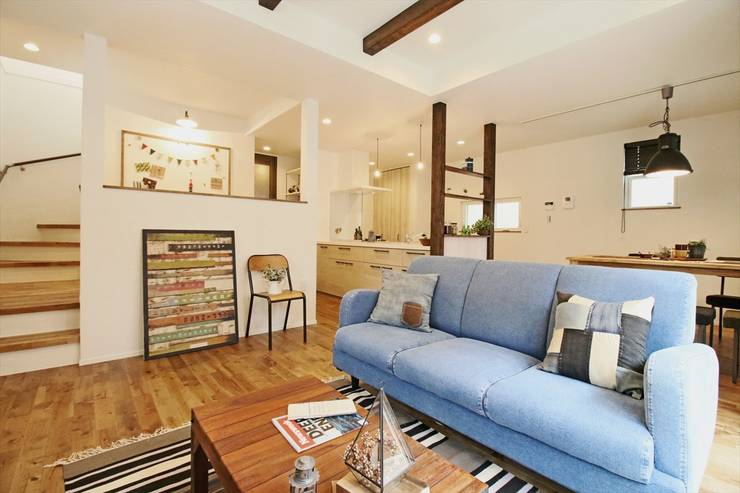 Salas / recibidores de estilo  por ジャストの家