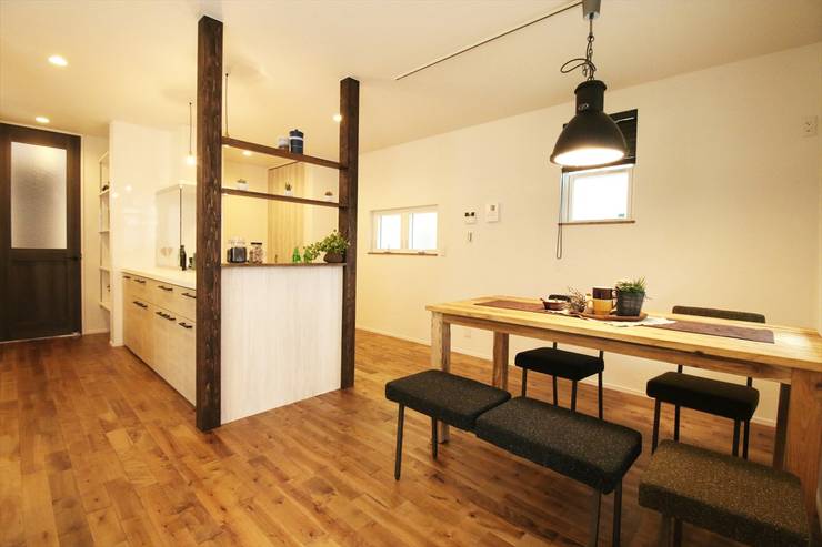 Comedores de estilo  por ジャストの家
