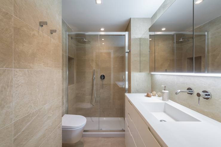  Bathroom by Laura Yerpes Estudio de Interiorismo, Modern   