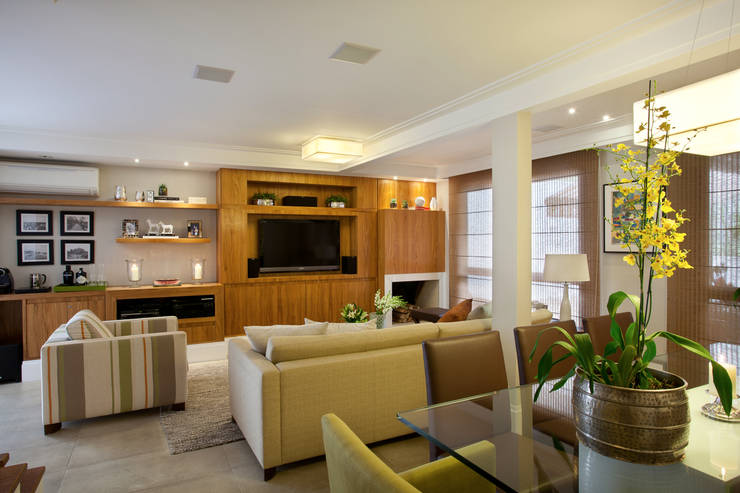  Phòng khách by Silvana Lara Nogueira