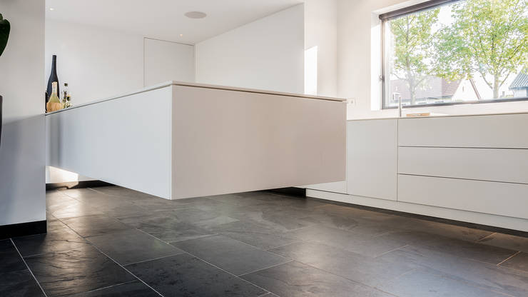 Luxe renovatie met zwevende dakopbouw, maatwerk keuken met zwevend ... Luxe renovatie met zwevende dakopbouw, maatwerk keuken met zwevend ...