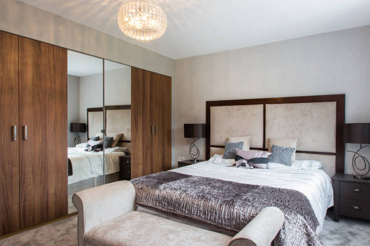 Development in Claremont Avenue, Esher:   by TOTUS