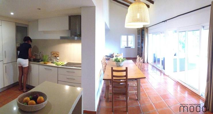  غرفة السفرة تنفيذ Modo Arquitectos Associados