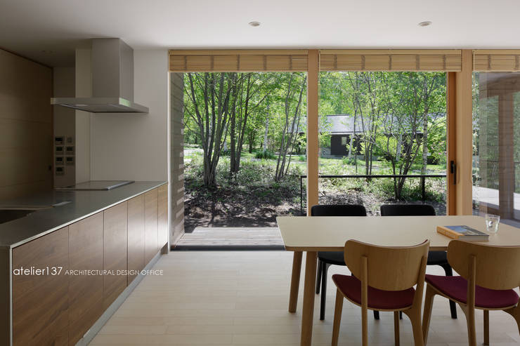 Comedores de estilo  por atelier137 ARCHITECTURAL DESIGN OFFICE