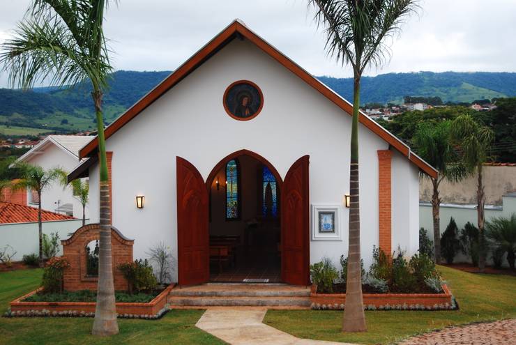 Uma pequena capela particular construída no interior de São Paulo de MBDesign Arquitetura