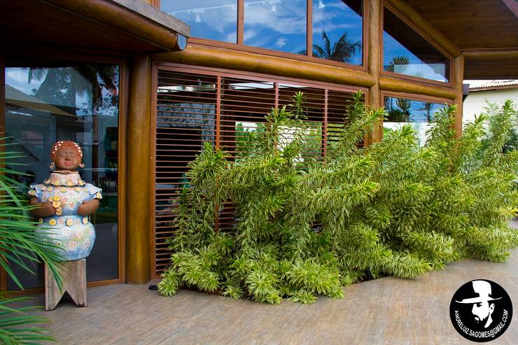 Casas de estilo  por Tânia Póvoa Arquitetura e Decoração