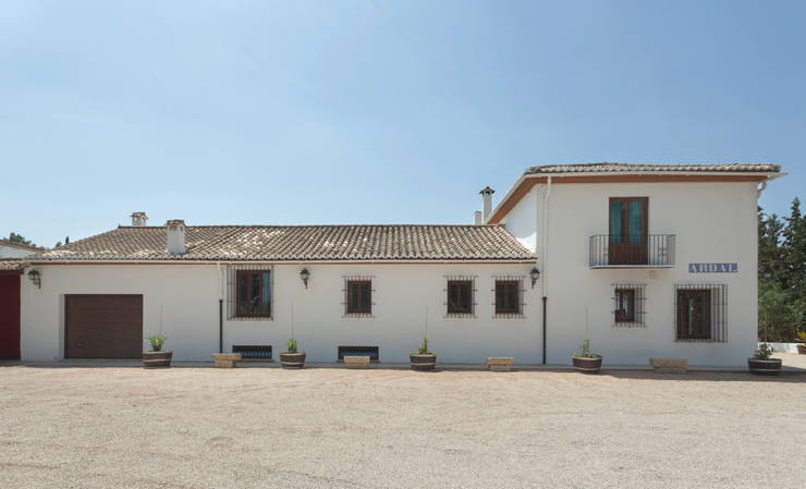  Nhà by Raul Garcia Studio