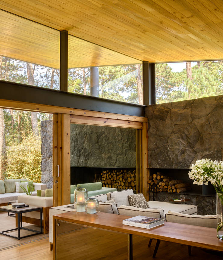  Phòng khách by Weber Arquitectos