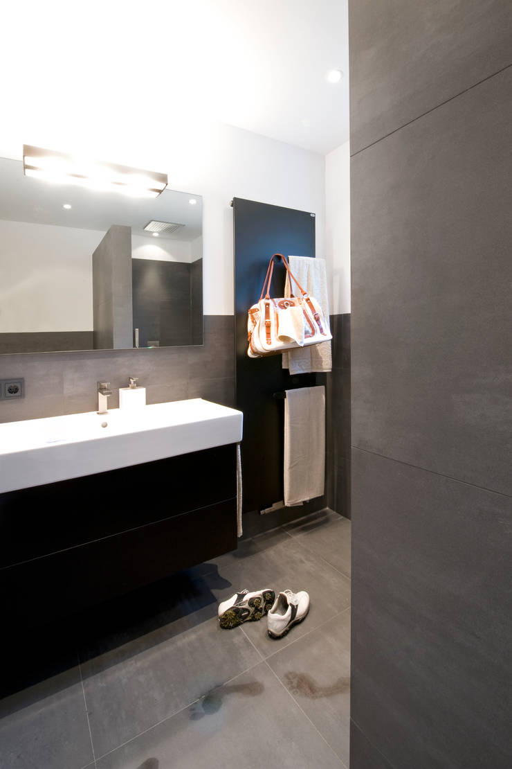 Für Meeresliebhaber: Bodengleiche Walk-In-Dusche mit ... Für Meeresliebhaber: Bodengleiche Walk-In-Dusche mit ...