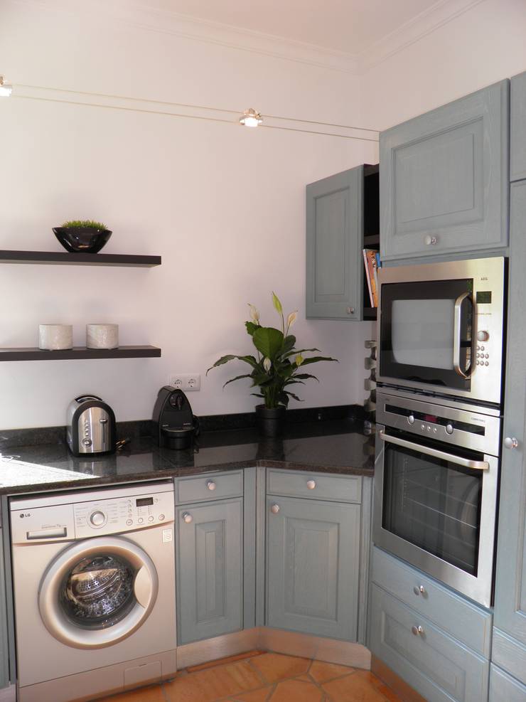 Cocinas de estilo  por Pure Allure Interior