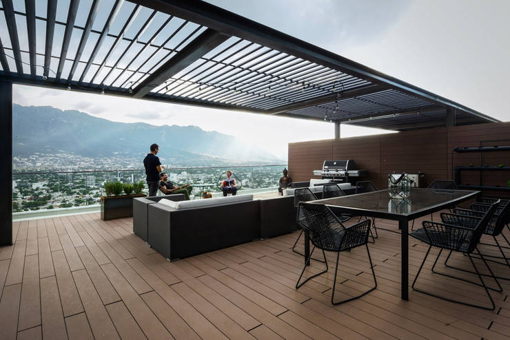 13 patios con piso de madera que te van a inspirar a arreglar el tuyo
