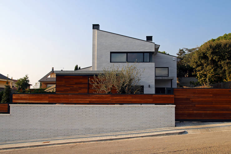  Houses by Atres Arquitectes
