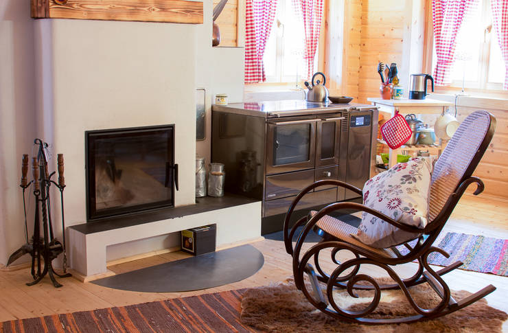 Fertigbausatz für Ihr Ferienhaus: Fjord- Kundenreferenz: Wohnzimmer von THULE Blockhaus GmbH - Ihr Fertigbausatz für ein Holzhaus Fertigbausatz für Ihr Ferienhaus: Fjord- Kundenreferenz: Wohnzimmer von THULE Blockhaus GmbH - Ihr Fertigbausatz für ein Holzhaus