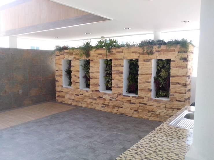 16 fantásticas ideas para decorar las paredes de tu patio