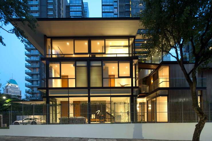 超时尚三层楼住宅: 富有玩味元素,强调室内外空间融合的居所