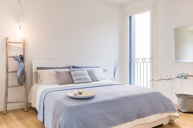 Bedroom:  in stile  di Venduta a Prima Vista