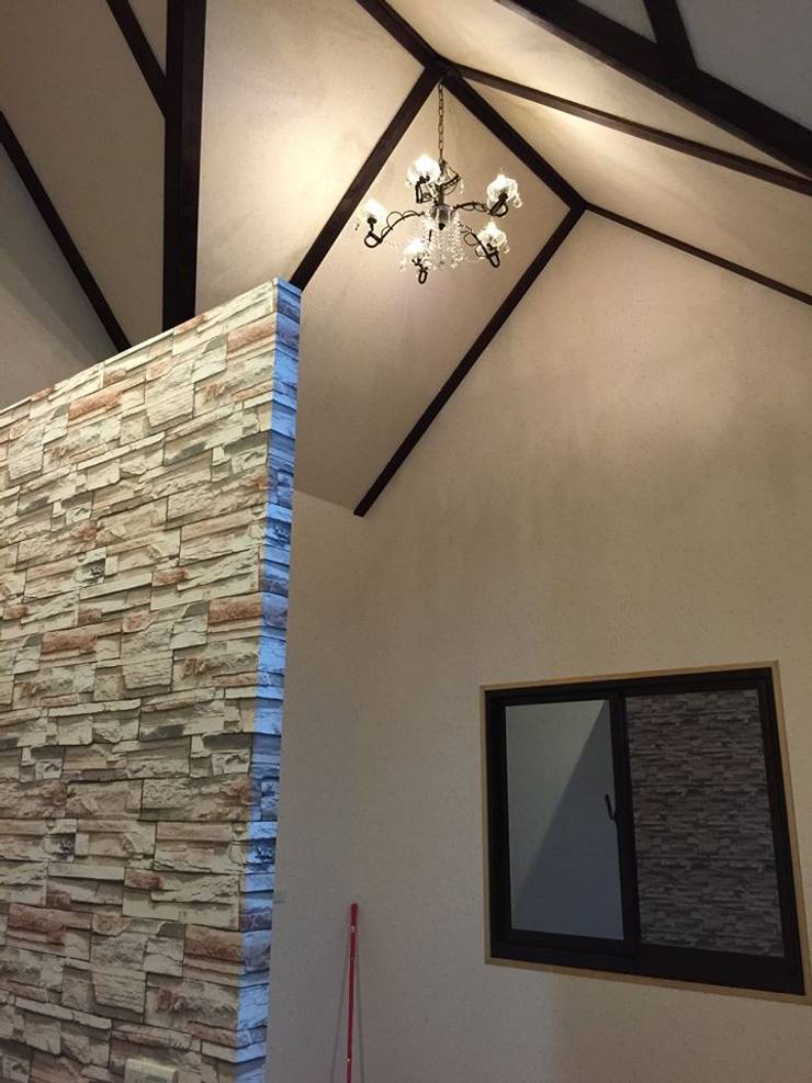  Будинки by 現代建材有限公司