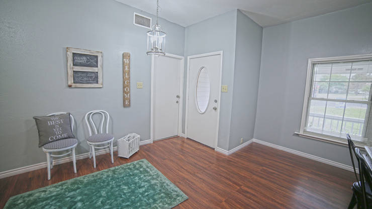  Corridor & hallway by Noelia Ünik Designs