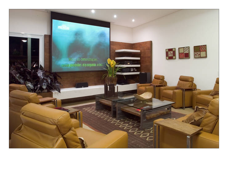  Медіа-зал by Luciana Savassi Guimarães arquitetura&interiores