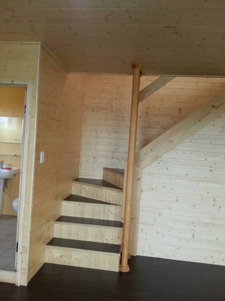  الممر والمدخل تنفيذ 鄉村家園開發股份有限公司