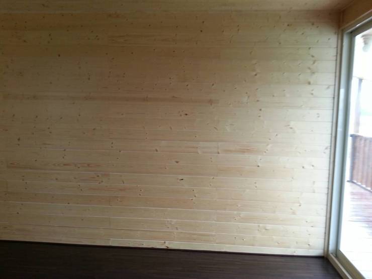   جدران تنفيذ 鄉村家園開發股份有限公司