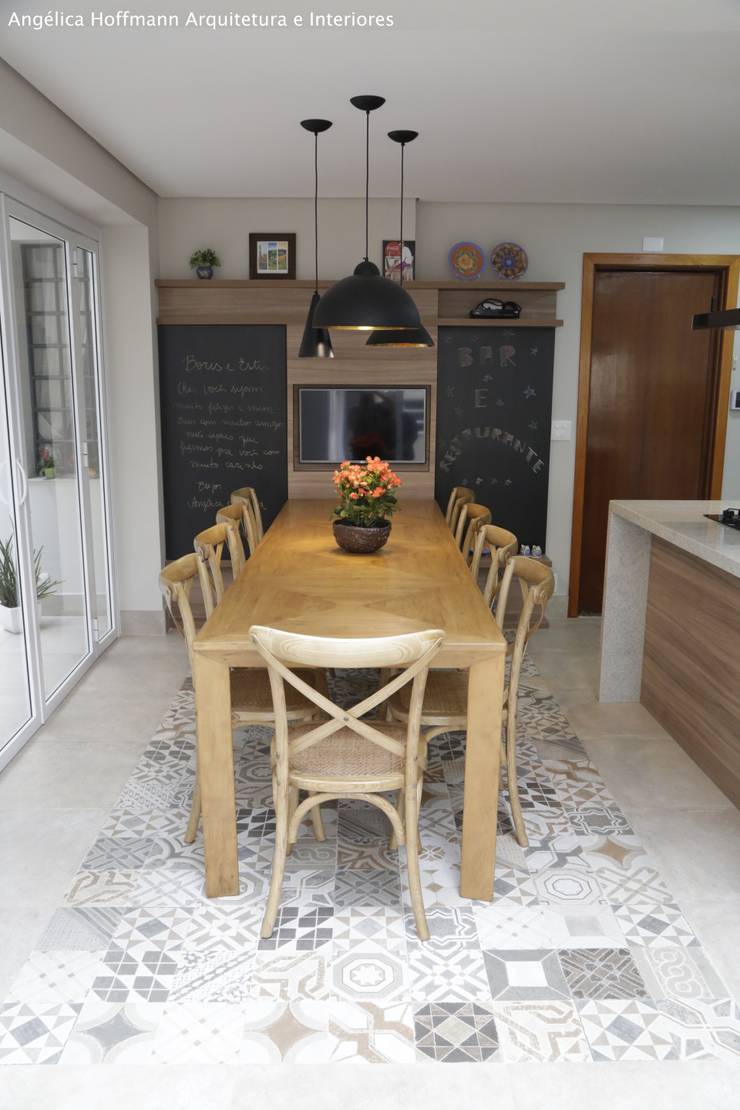 Cozinha Gourmet Vila Mariana: Cozinhas  por Angelica Hoffmann Arquitetura e Interiores, Moderno   