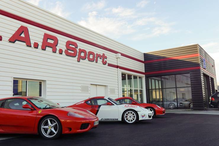  บ้านและที่อยู่อาศัย by ALFA Architecture