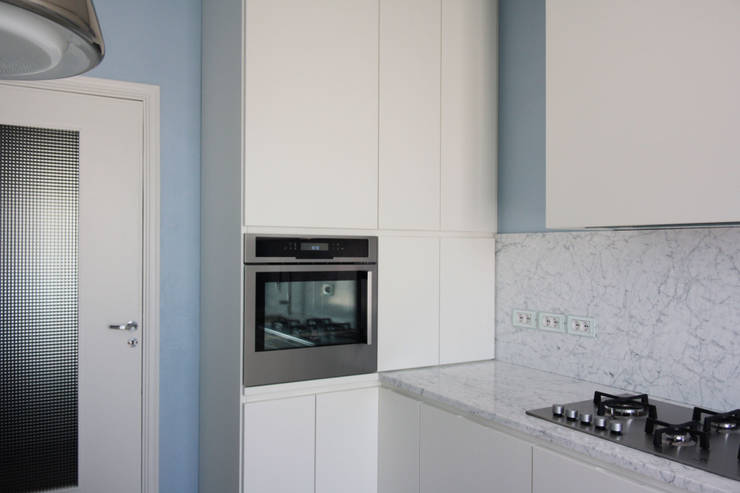 Ristrutturazione appartamento anni 50 a forlì Cucina stile anni 50