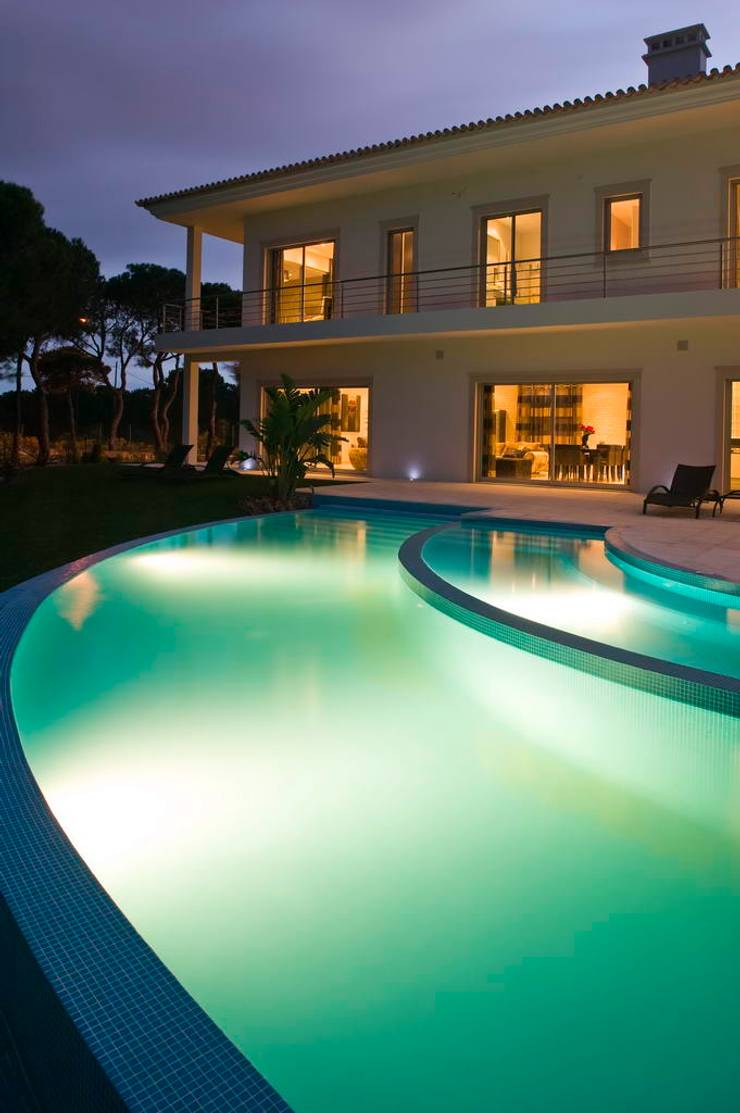  منازل تنفيذ Archiultimate, architecture & interior design