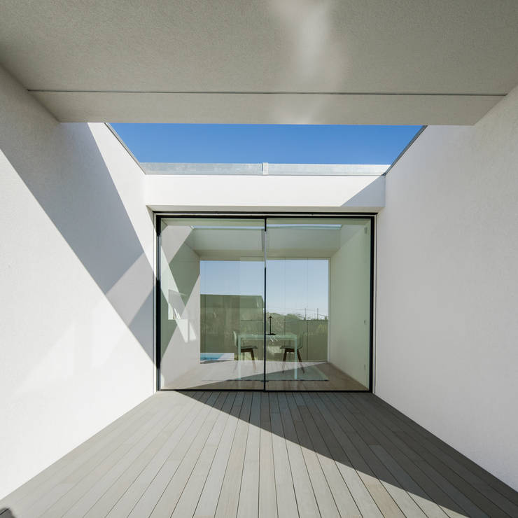  Jendela by Raulino Silva Arquitecto Unip. Lda