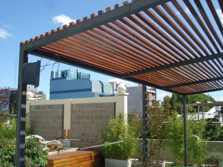 7 Diseños de techos de madera ¡Para patios bellos y seguros!
