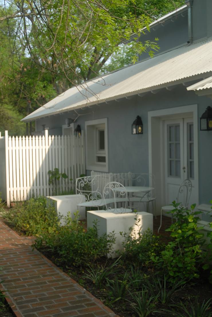  خانه ها by Rocha & Figueroa Bunge arquitectos