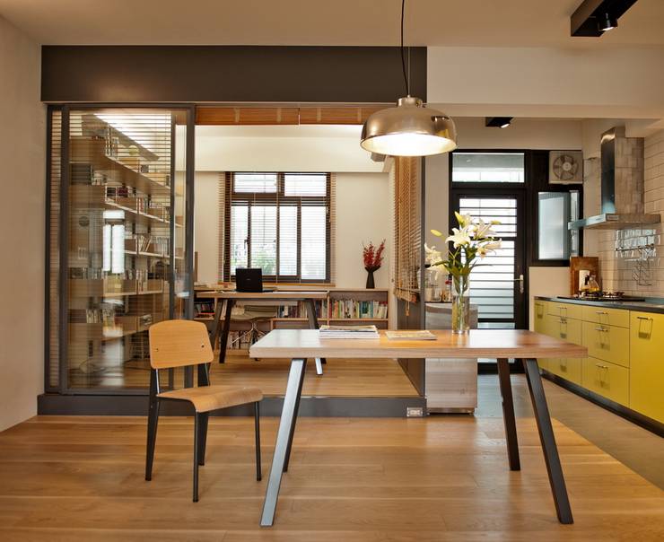 Studio in stile  di 直方設計有限公司