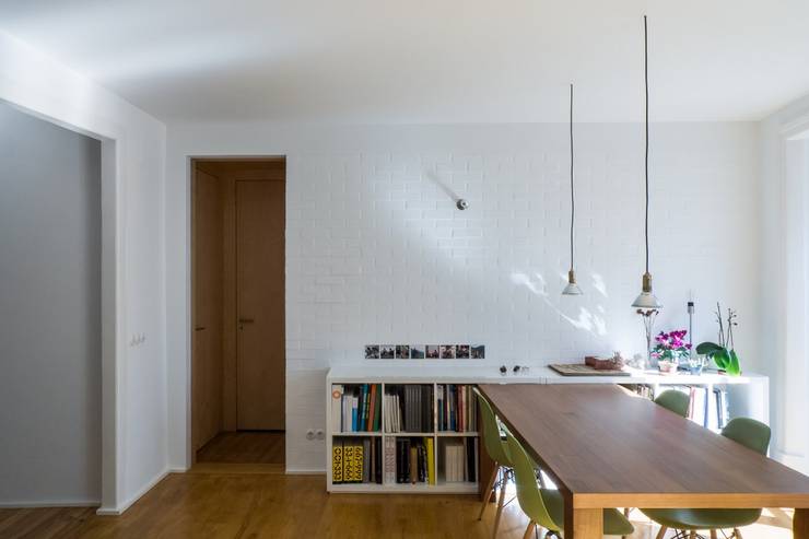 Soggiorno in stile  di Miguel Marcelino, Arq. Lda.