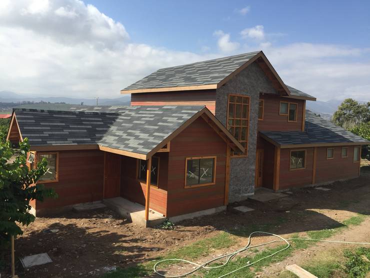  Nhà by CONSTRUCTORA RIO MAYER SPA