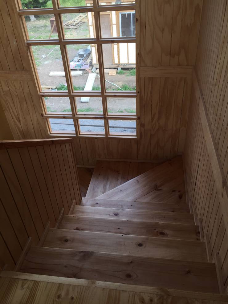  Hành lang by CONSTRUCTORA RIO MAYER SPA