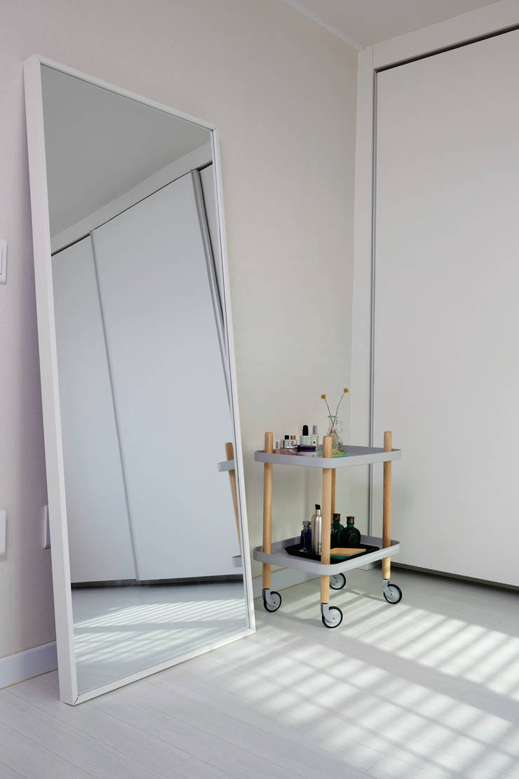 Soggiorno in stile  di 노르딕앤