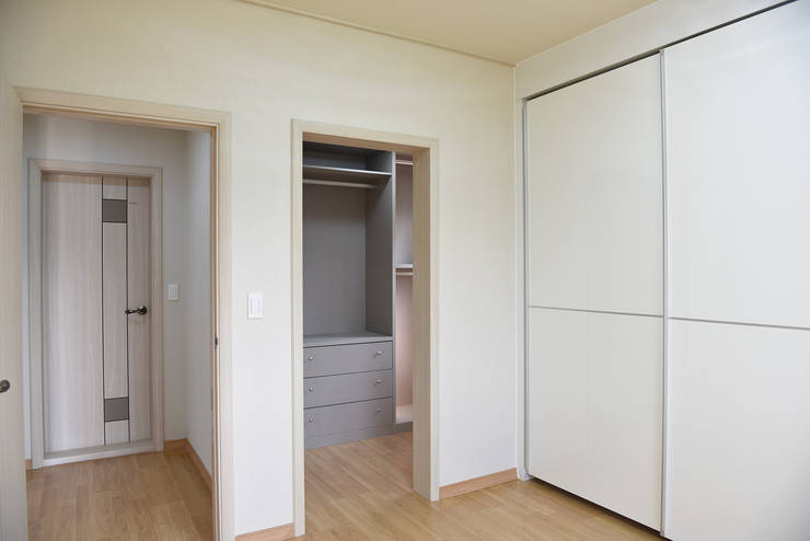 Salas de entretenimiento de estilo  por 한다움건설